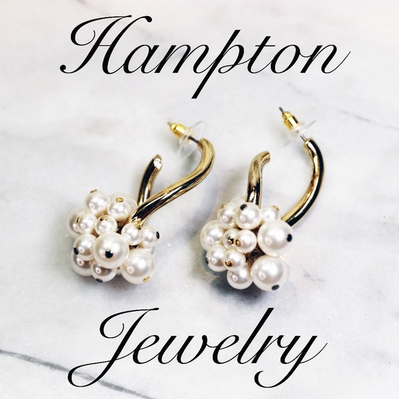 Pearl Earrings ~ Decadent Clustered Pearls in Gold Pierced Setting for the Bride - Picture 6 of 6